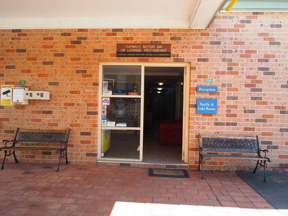 Golf Place Inn Wollongong Primbee Екстер'єр фото