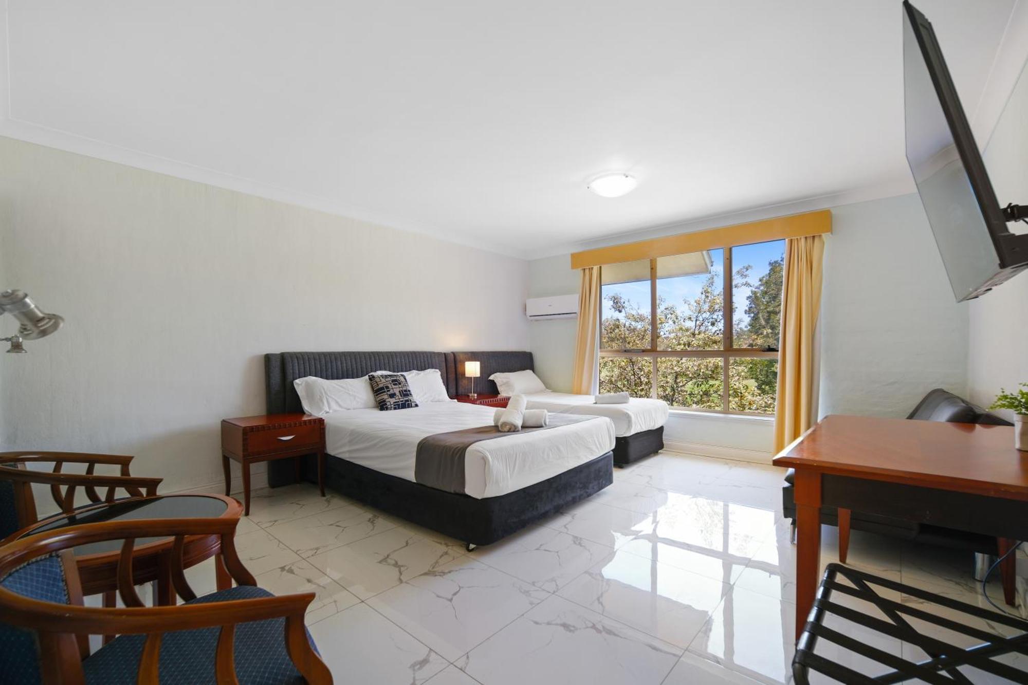 Golf Place Inn Wollongong Primbee Екстер'єр фото