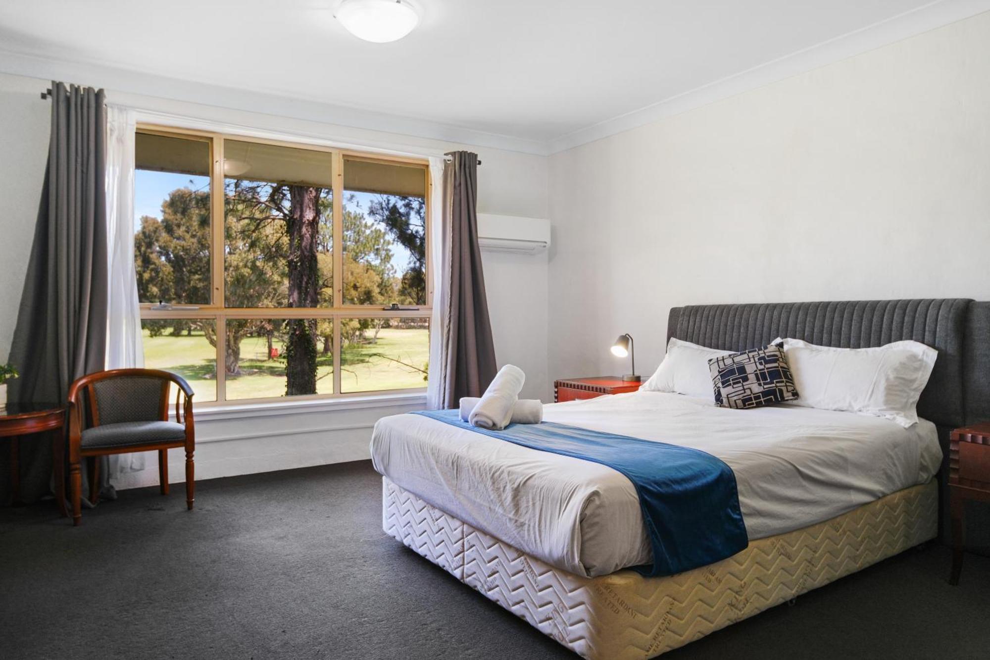 Golf Place Inn Wollongong Primbee Екстер'єр фото