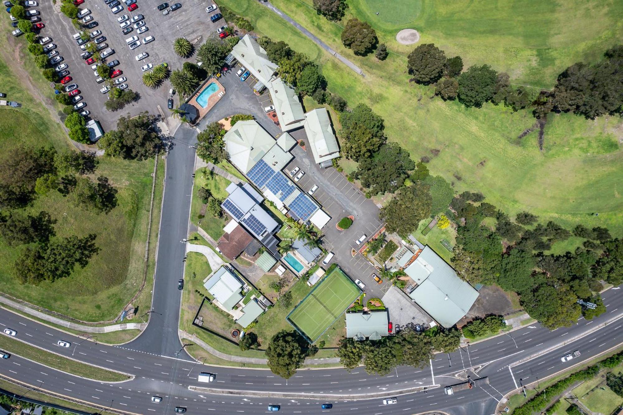 Golf Place Inn Wollongong Primbee Екстер'єр фото