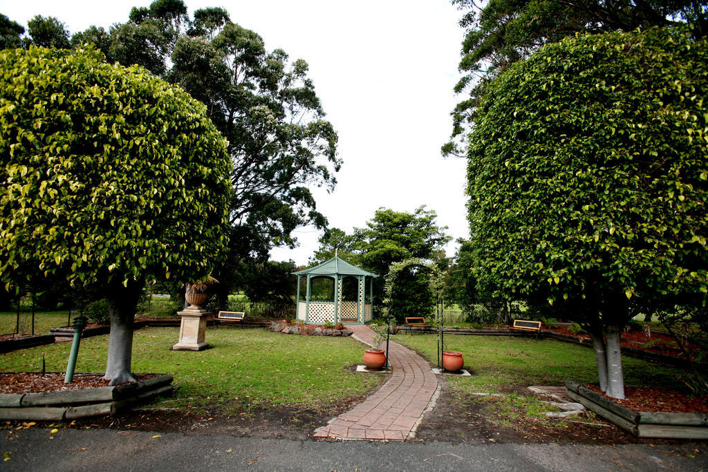 Golf Place Inn Wollongong Primbee Екстер'єр фото