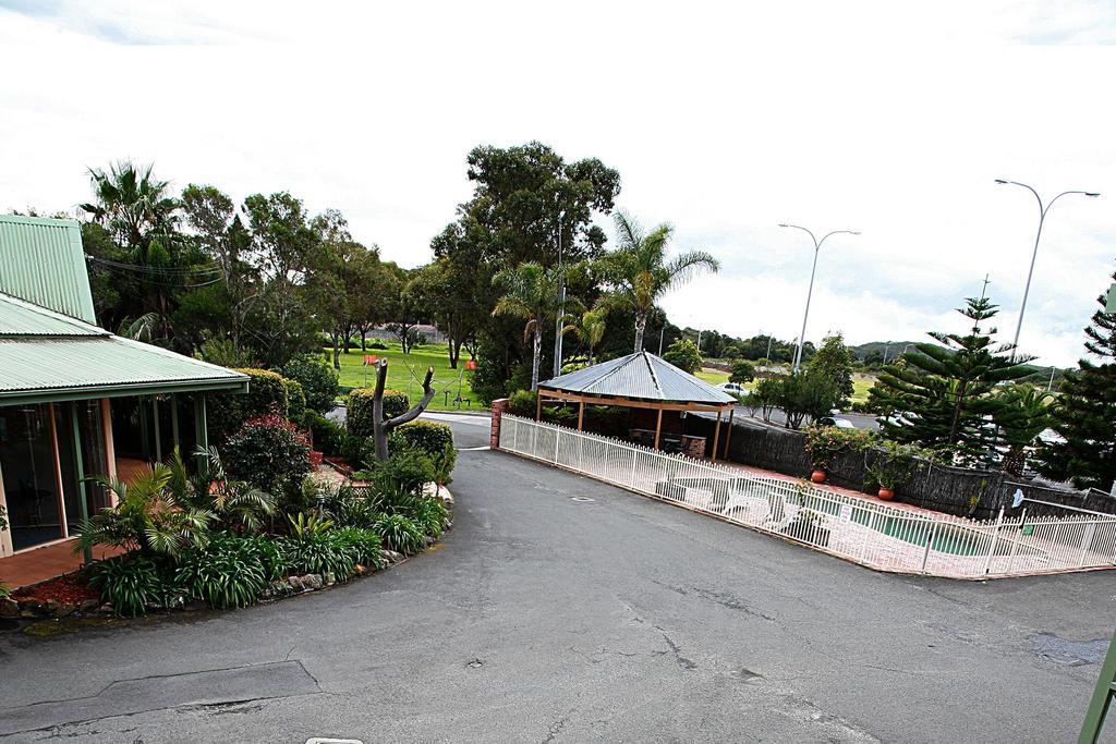 Golf Place Inn Wollongong Primbee Екстер'єр фото